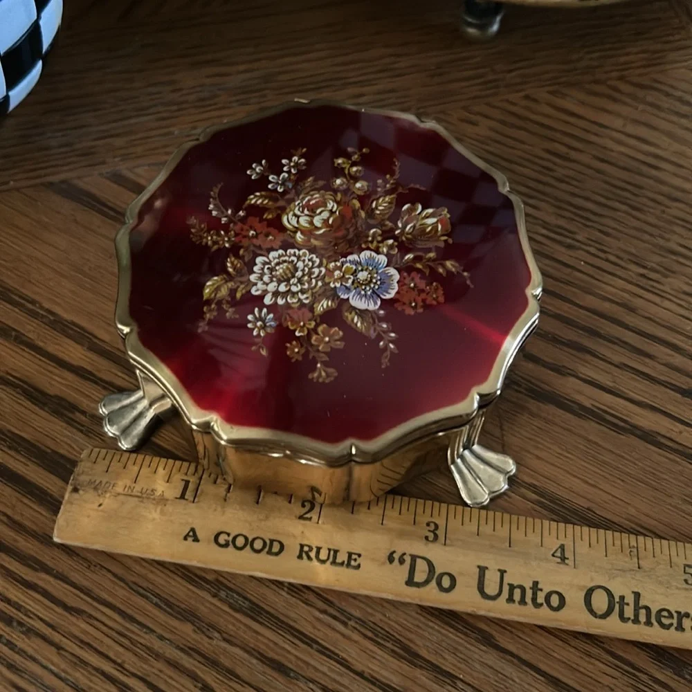 Stratton gorgeous collectible